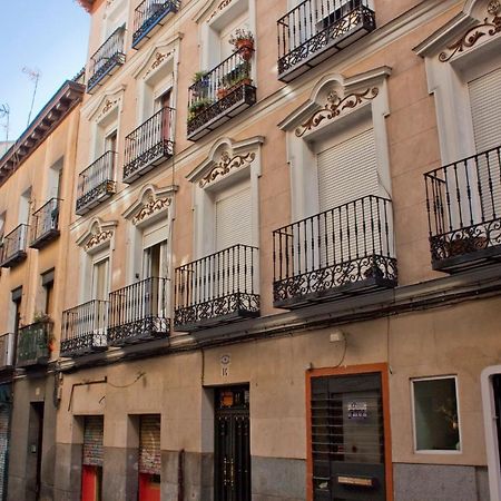 Ferienwohnung Loft De Lujo A Pasos Del Prado Madrid Exterior foto