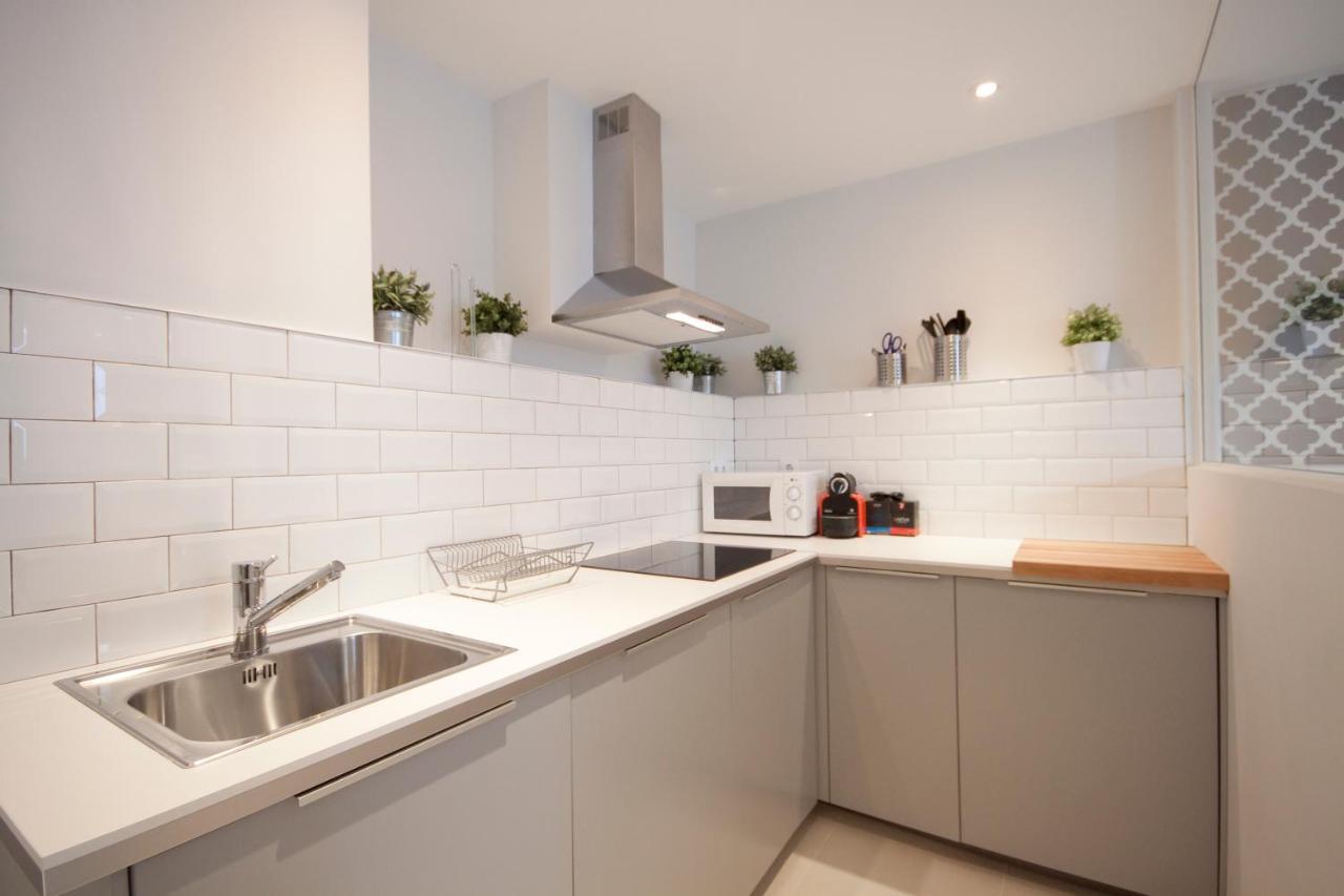 Ferienwohnung Loft De Lujo A Pasos Del Prado Madrid Exterior foto
