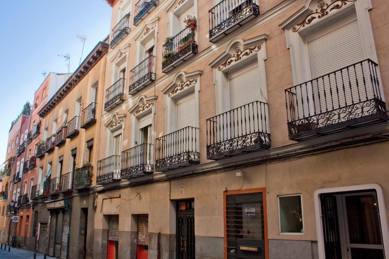 Ferienwohnung Loft De Lujo A Pasos Del Prado Madrid Exterior foto